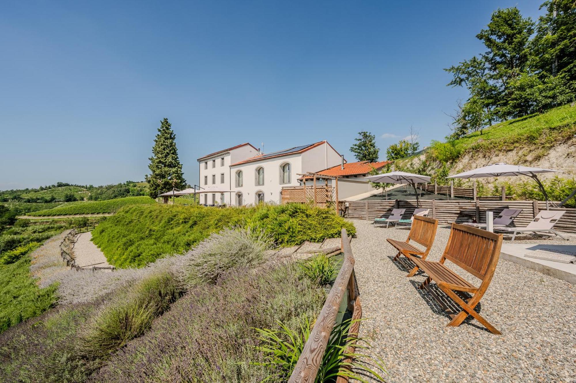 Villa Rocco Country House Ozzano Monferrato Luaran gambar