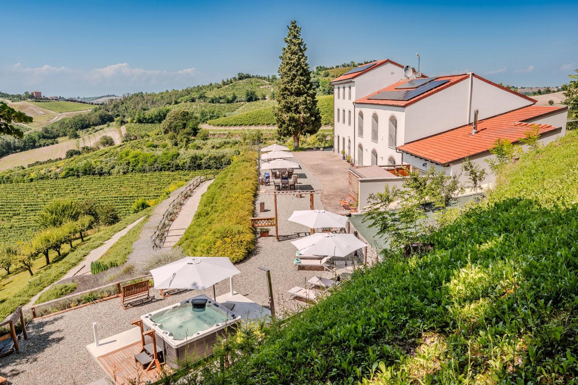 Villa Rocco Country House Ozzano Monferrato Luaran gambar